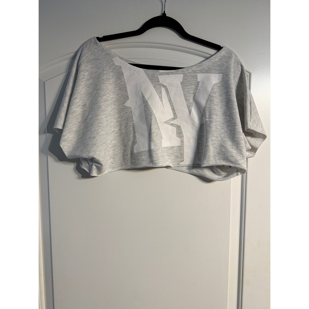 SUMWON Cropped Sweatshirt Small Gray NY Graphic Raw Hem Streetwear Y2K Sporty